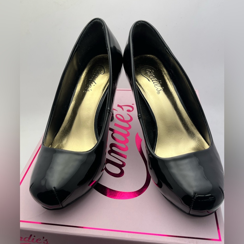 Candie’s Women’s Size 7 Round Toe CAVANESSABLACK Patent Leather Heels EUC